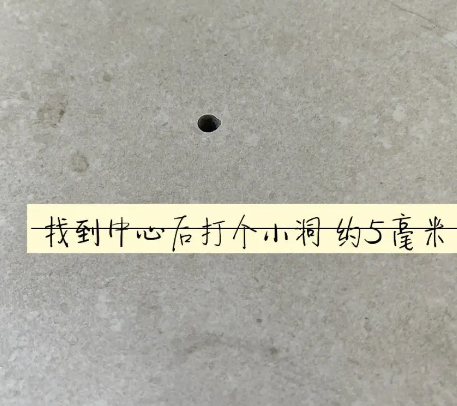 润州瓷砖空鼓维修公司专业解答在瓷砖铺贴过程中，如果砂料搅拌不均匀，将会带来以下问题